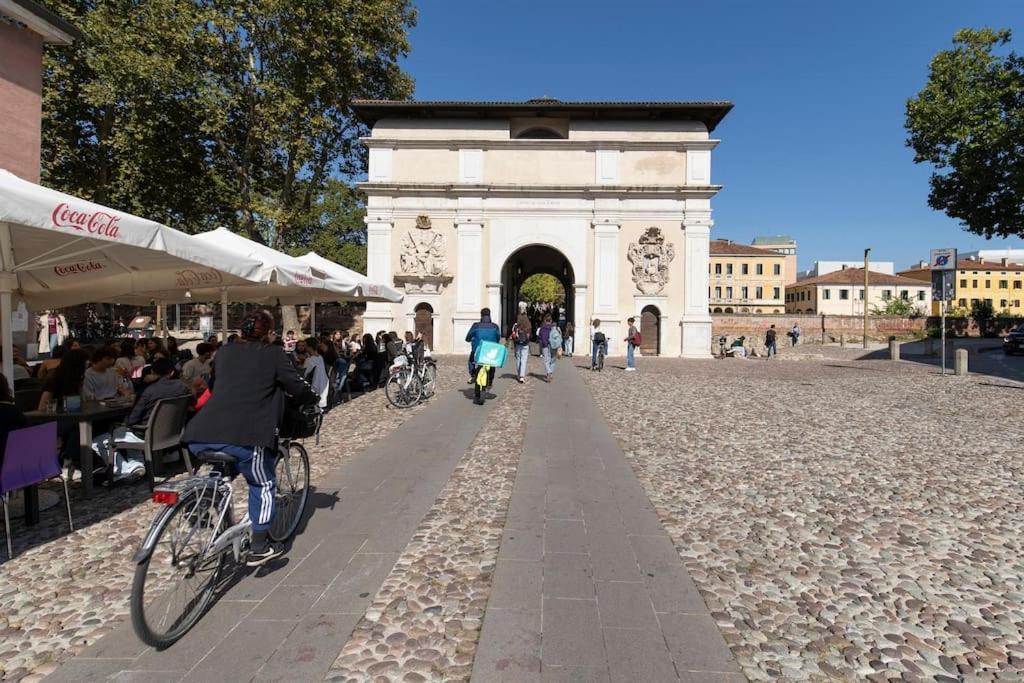Appartamento Sul Fiume Al Portello ปาโดวา ภายนอก รูปภาพ